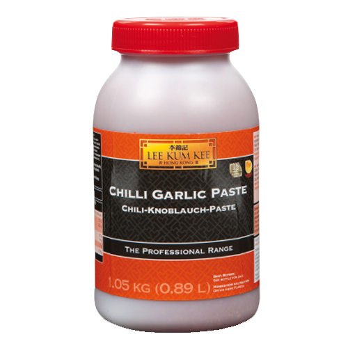 LEE KUM KEE GARLIC CHILLI SAUCE 1.05KG